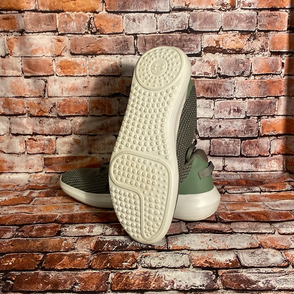 👟 Men’s Under Armour Shoes - Picture 2 of 5